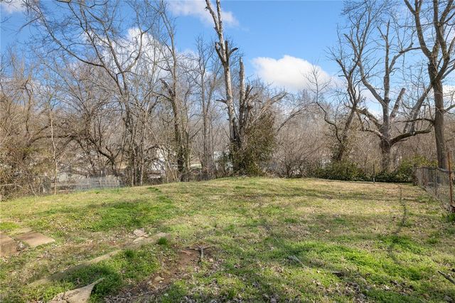 119 N Oak Street, Harrison, AR 72601