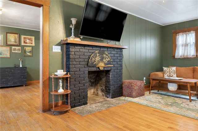 119 N Oak Street, Harrison, AR 72601