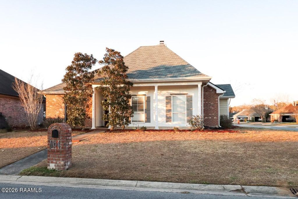 106 Doe Lane, Broussard, LA 70518