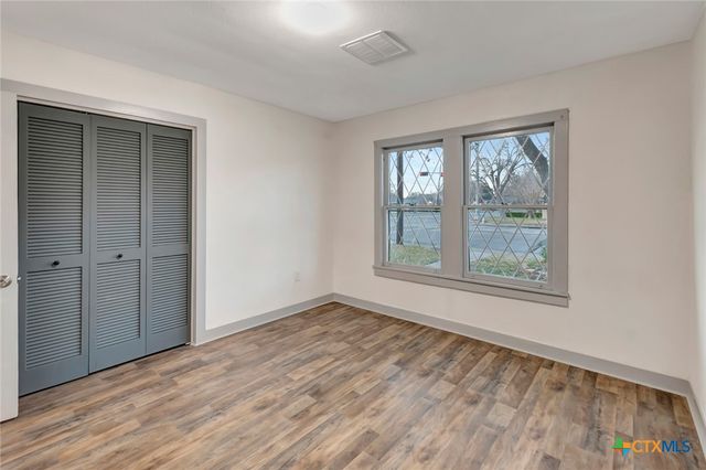 2901 Lone Tree, Victoria, TX 77901