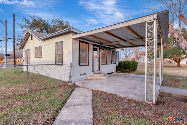 2901 Lone Tree, Victoria, TX 77901