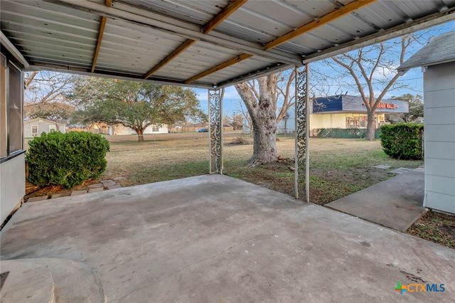 2901 Lone Tree, Victoria, TX 77901