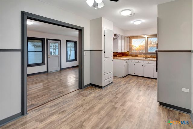 2901 Lone Tree, Victoria, TX 77901
