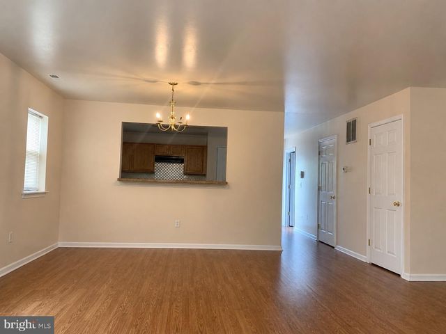 359 RESERVOIR ST, Trenton, NJ 08618
