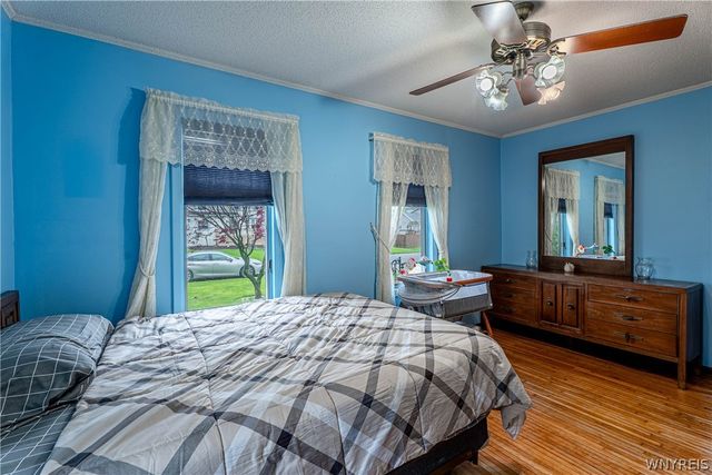 30 Woodbine Avenue, West Seneca, NY 14224