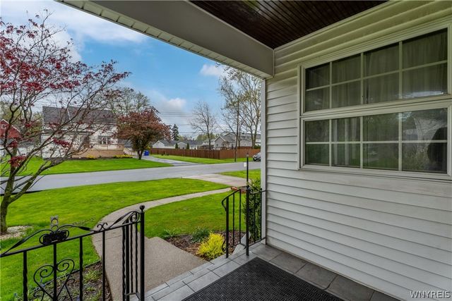 30 Woodbine Avenue, West Seneca, NY 14224