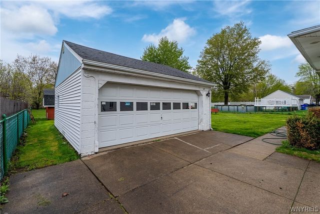 30 Woodbine Avenue, West Seneca, NY 14224