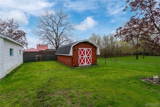 30 Woodbine Avenue, West Seneca, NY 14224