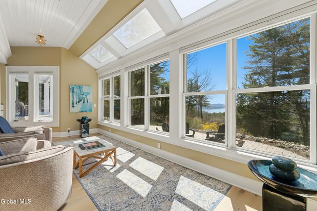 47 Olde Coach Road, Lake George, NY 12824