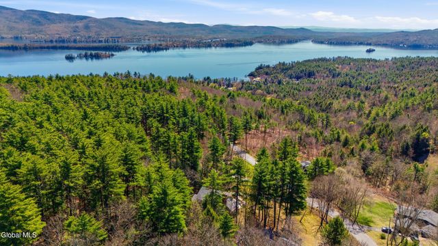 47 Olde Coach Road, Lake George, NY 12824