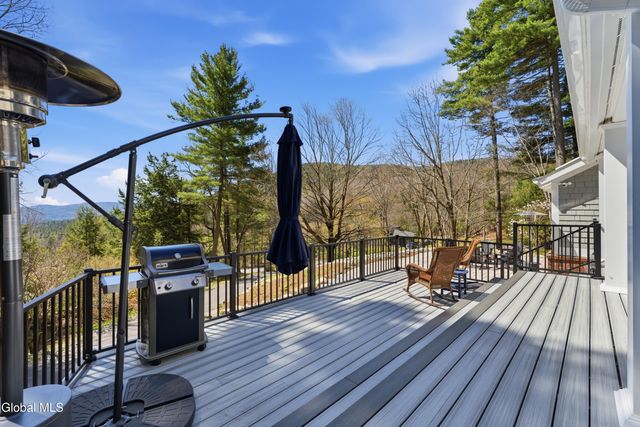47 Olde Coach Road, Lake George, NY 12824
