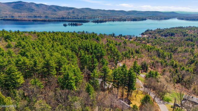 47 Olde Coach Road, Lake George, NY 12824