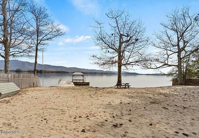 47 Olde Coach Road, Lake George, NY 12824