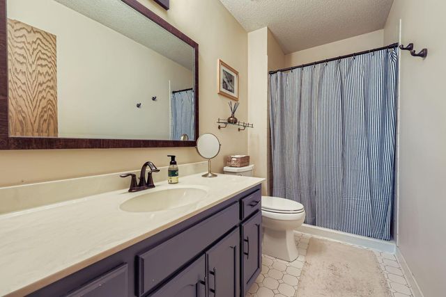 3000 Ontario Road, Little Canada, MN 55117