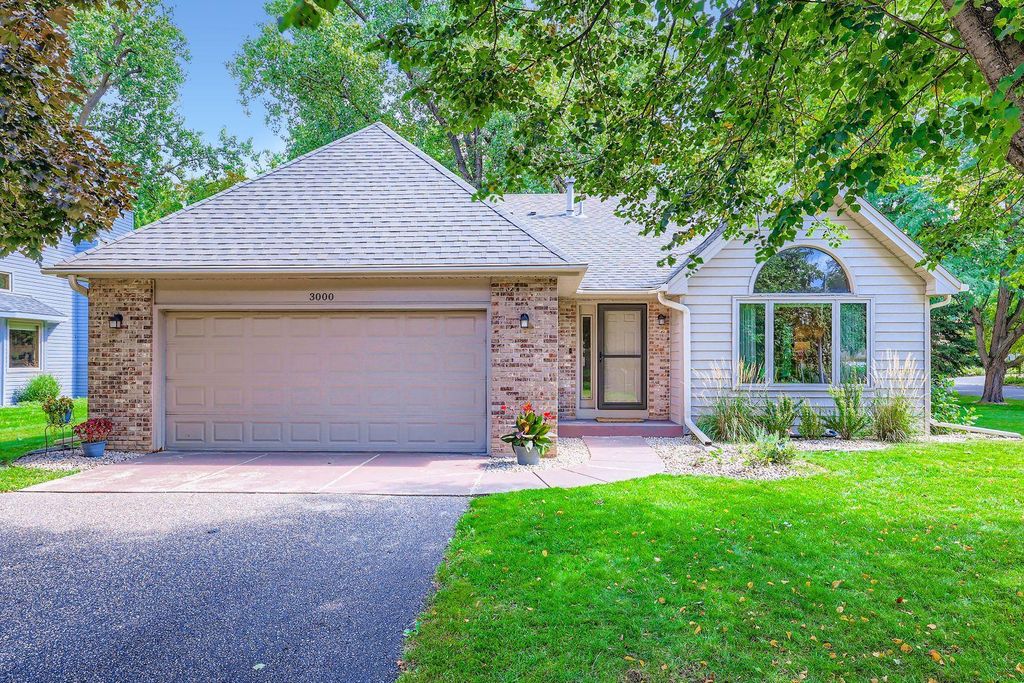 3000 Ontario Road, Little Canada, MN 55117