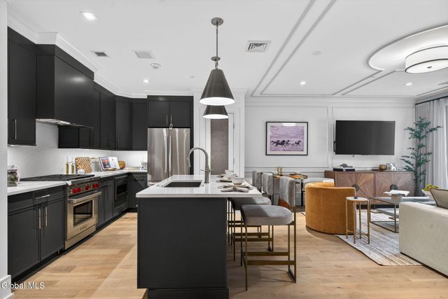 19 Washington Street 260 N, Saratoga Springs, Inside, NY 12866