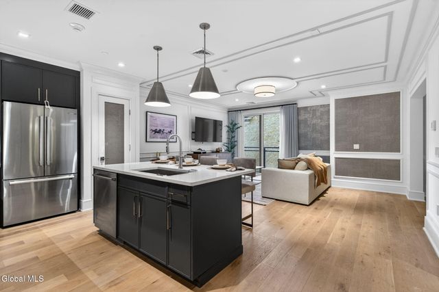 19 Washington Street 260 N, Saratoga Springs, Inside, NY 12866