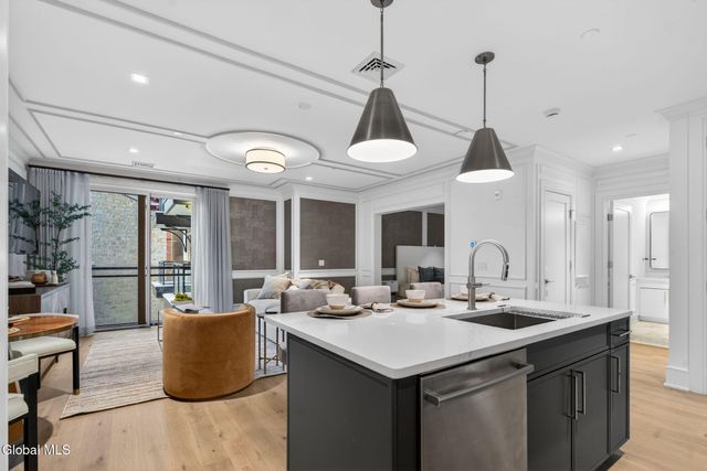 19 Washington Street 260 N, Saratoga Springs, Inside, NY 12866