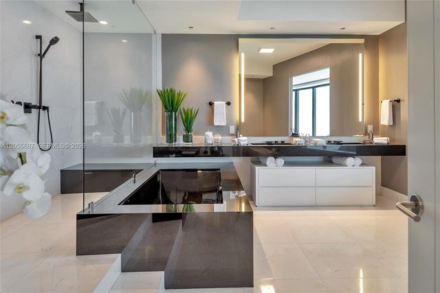 18555 Collins Avenue 4705, Sunny Isles Beach, FL 33160