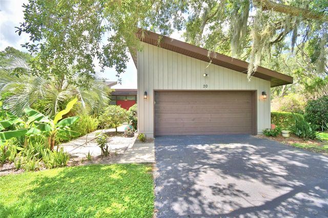 20 NOTTINGHAM WAY, Haines City, FL 33844