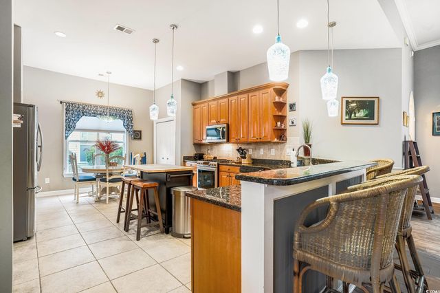 148 Winding River Dr., Murrells Inlet, SC 29576