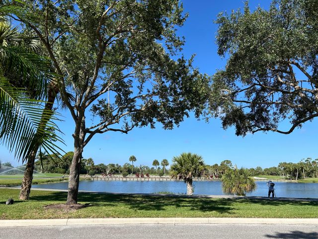 7795 Ironhorse Boulevard, West Palm Beach, FL 33412