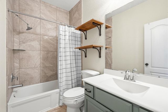 25026 Lakecrest Glen Drive, Katy, TX 77493