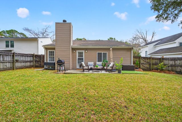 551 Castle Hall Road, Mount Pleasant, SC 29464