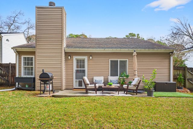 551 Castle Hall Road, Mount Pleasant, SC 29464