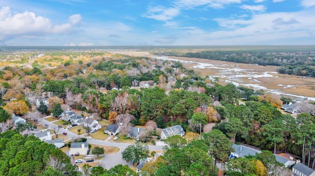 551 Castle Hall Road, Mount Pleasant, SC 29464