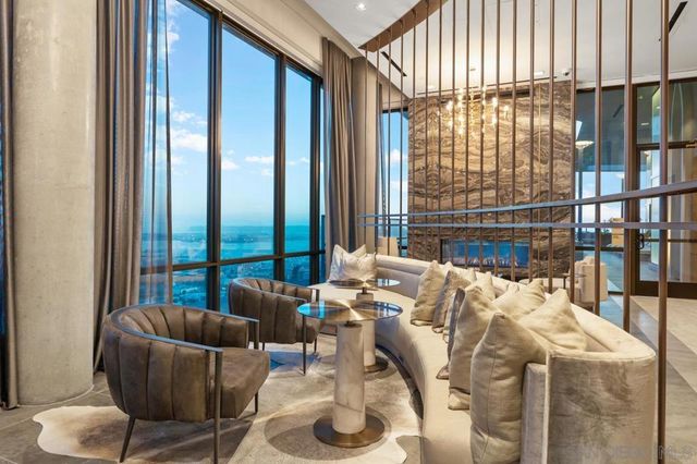 525 Olive 1806, San Diego, CA 92103