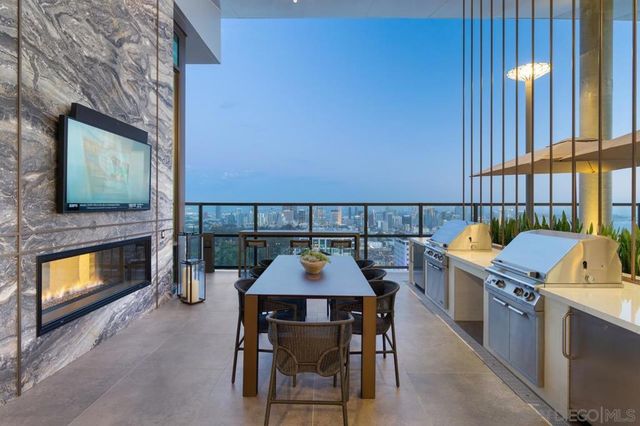 525 Olive 1806, San Diego, CA 92103