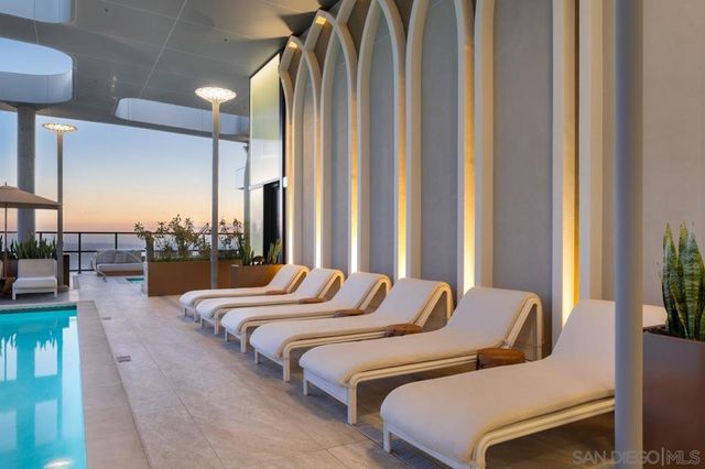 525 Olive 1806, San Diego, CA 92103