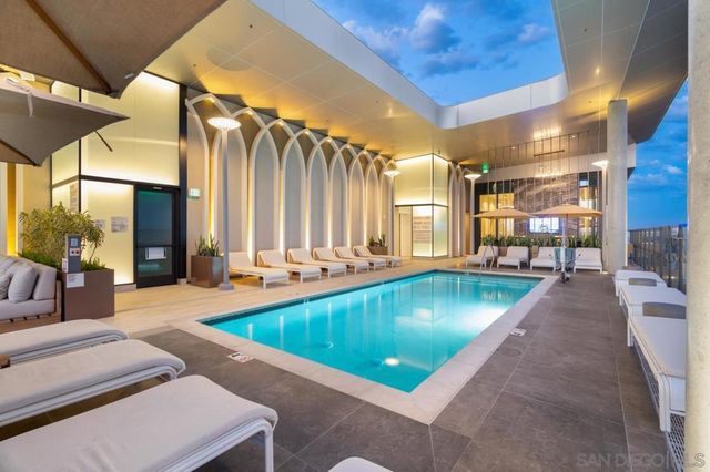 525 Olive 1806, San Diego, CA 92103