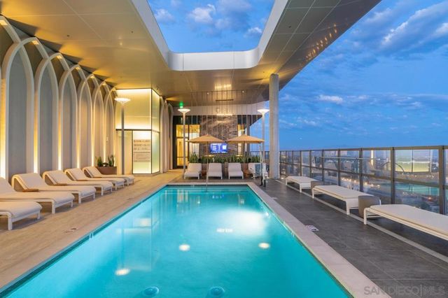 525 Olive 1806, San Diego, CA 92103