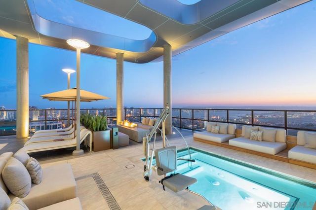 525 Olive 1806, San Diego, CA 92103