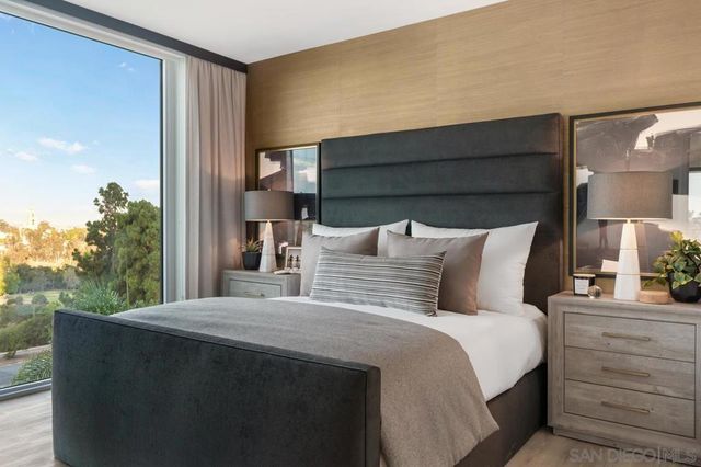 525 Olive 1806, San Diego, CA 92103