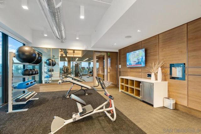 525 Olive 1806, San Diego, CA 92103