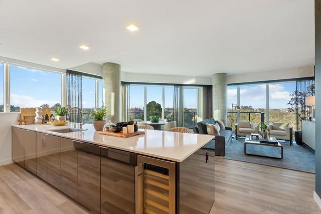 525 Olive 1806, San Diego, CA 92103