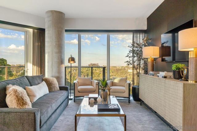 525 Olive 1806, San Diego, CA 92103