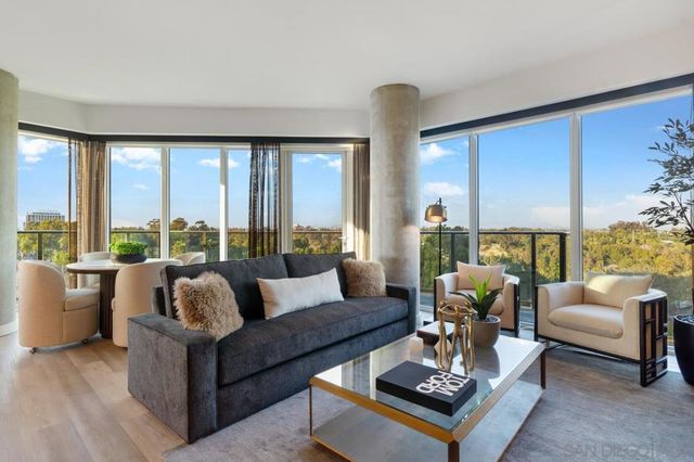 525 Olive 1806, San Diego, CA 92103