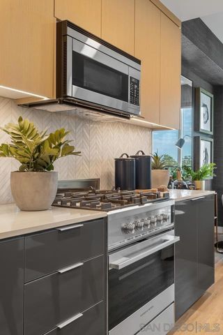 525 Olive 1806, San Diego, CA 92103