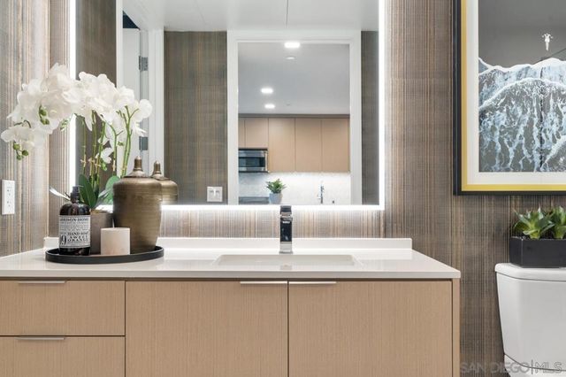 525 Olive 1806, San Diego, CA 92103