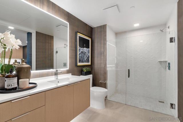 525 Olive 1806, San Diego, CA 92103