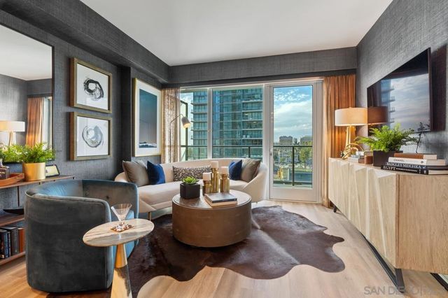 525 Olive 1806, San Diego, CA 92103