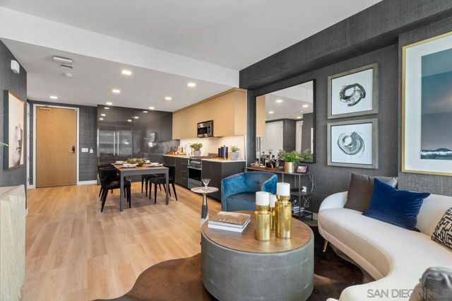 525 Olive 1806, San Diego, CA 92103