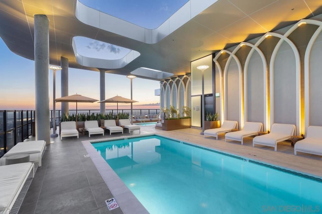 525 Olive 1806, San Diego, CA 92103