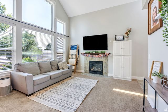 1898 W TRAIL HEIGHTS DR, Riverton, UT 84065