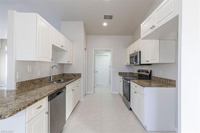 1601 17th TER, Cape Coral, FL 33993