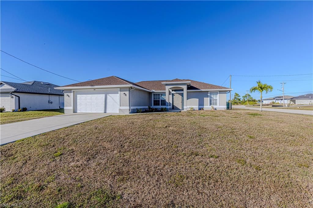 Image 2 of property listing at 1601 17th TER, Cape Coral, FL 33993